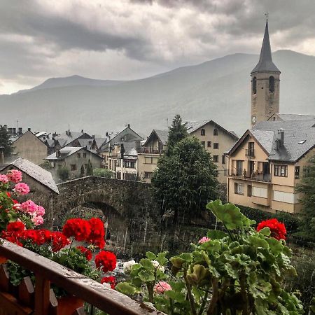Vora Riu Apartman Esterri d'Àneu Kültér fotó