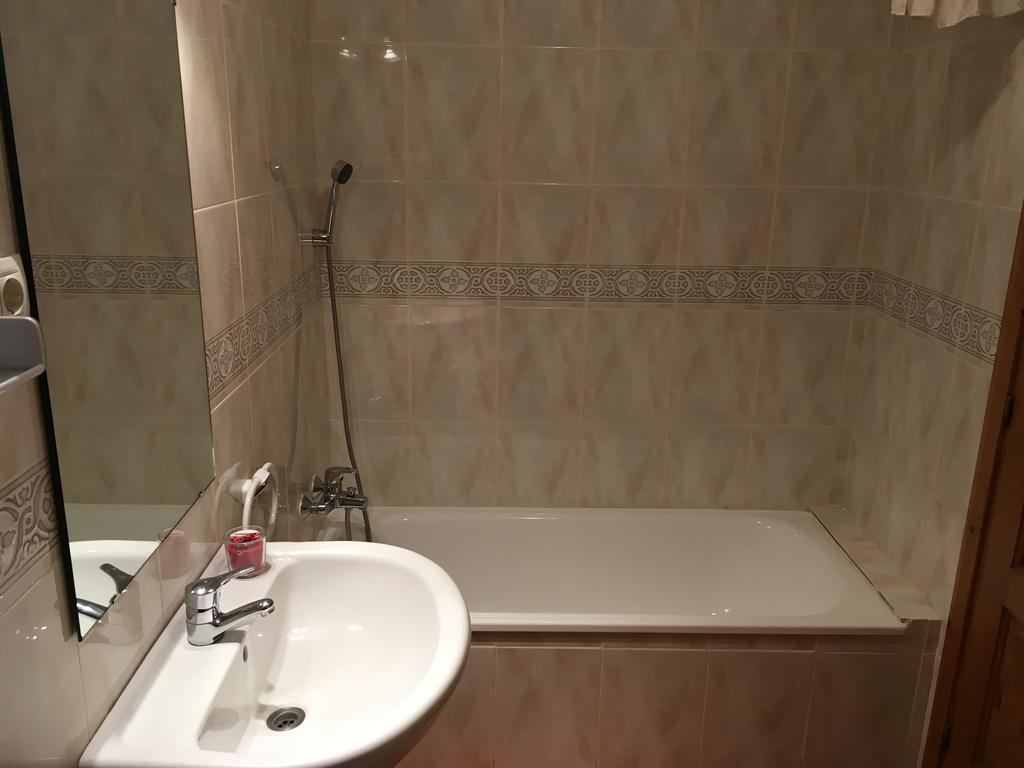 Vora Riu Apartman Esterri d'Àneu Kültér fotó