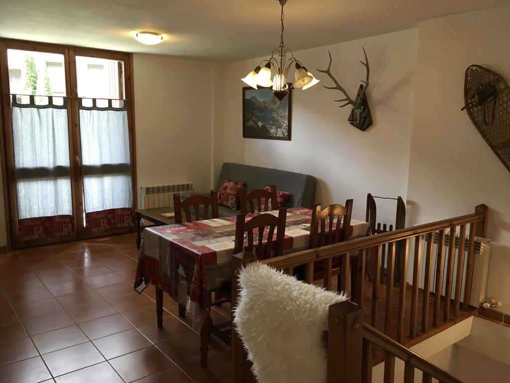 Vora Riu Apartman Esterri d'Àneu Kültér fotó