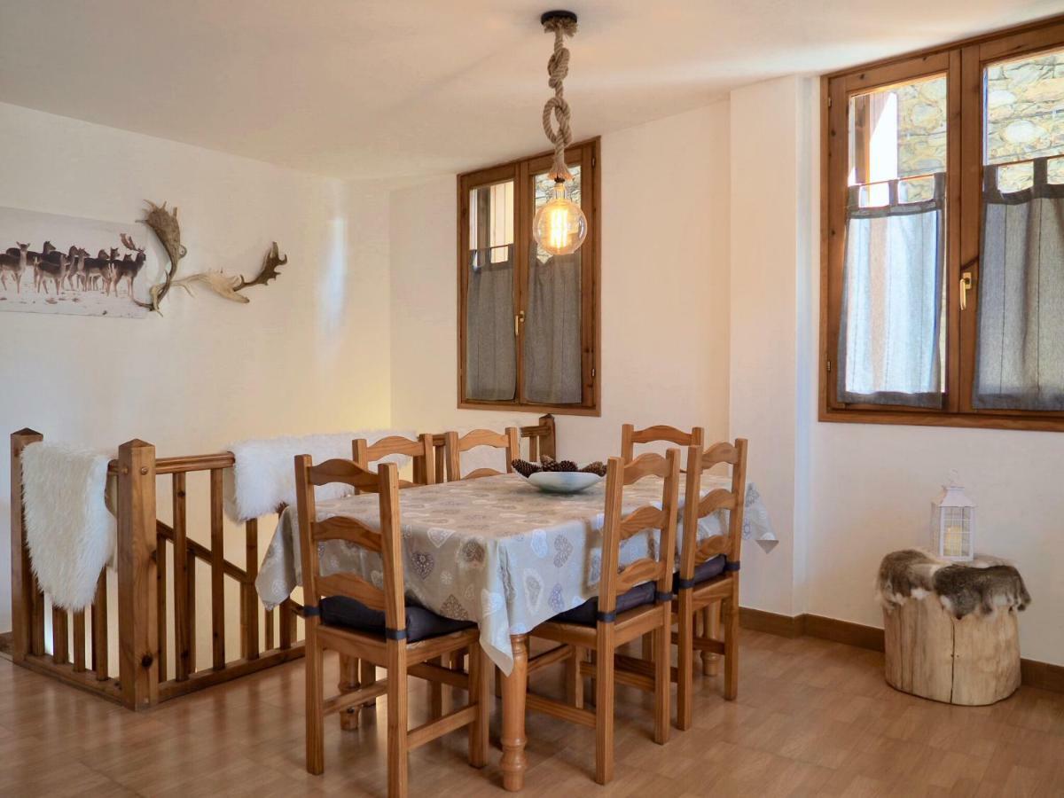Vora Riu Apartman Esterri d'Àneu Kültér fotó
